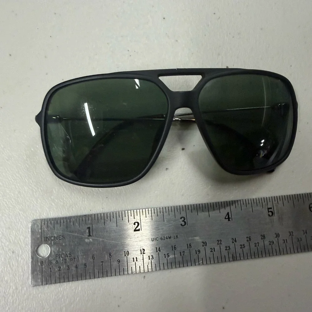 Carrera Polarized Sunglasses Matte Black Navigator Green Lens Tortoise Tips